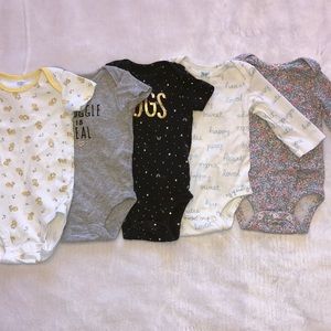 🏵4/$25🏵 Lot of Carters Infant Girl Onesies
